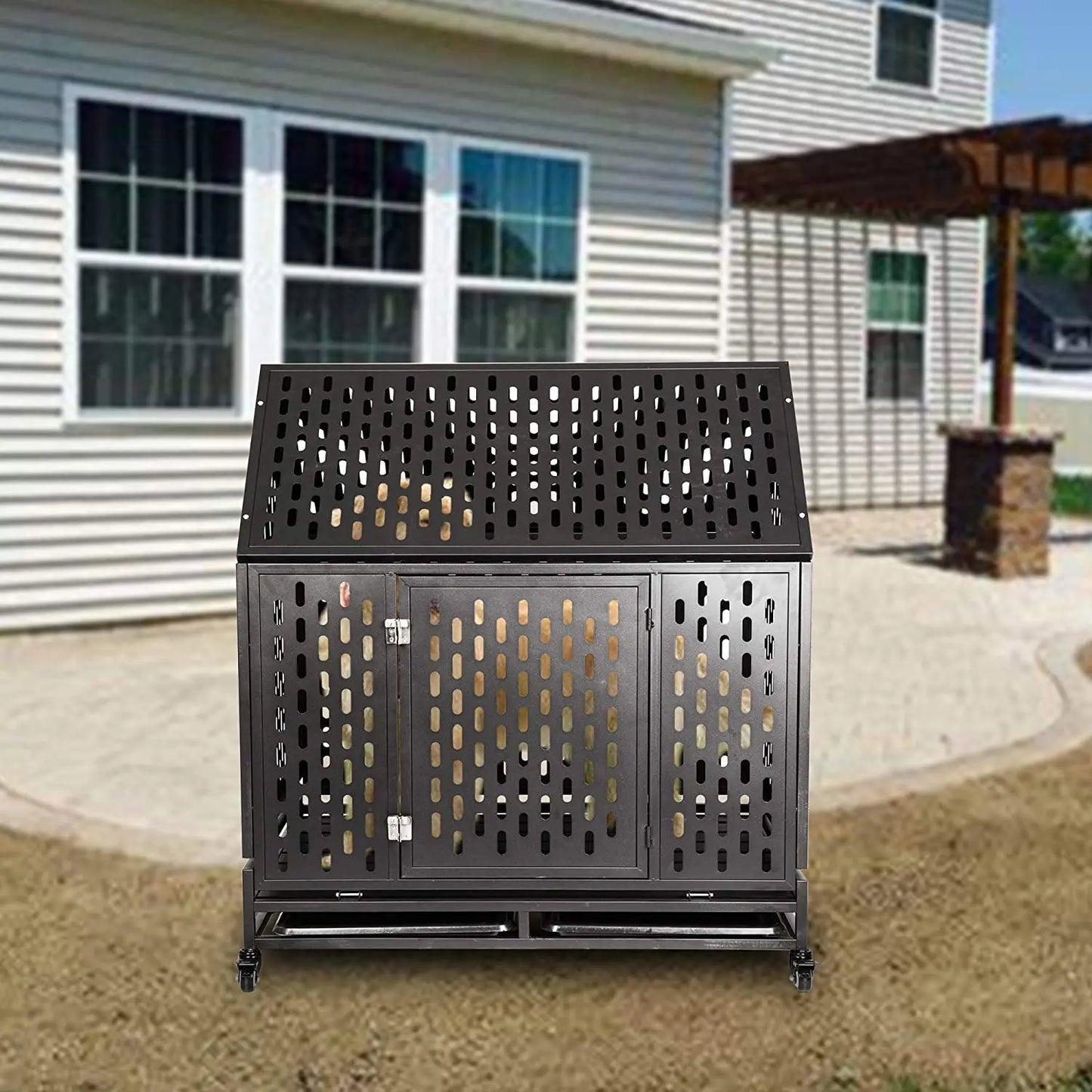 Heavy Duty Crate - Michef's Outside